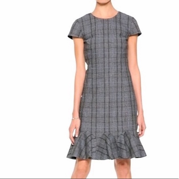 Banana Republic Dresses & Skirts - Fall ready - Banana Republic plaid sheath dress